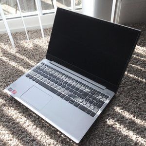 Lenovo IdeaPad 330S in Platinum Gray